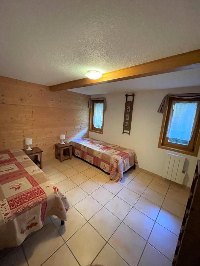 "Chalet Les Aravis" Chalet Et Appartements Ле-Гран-Борнан Екстер'єр фото
