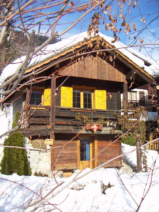 "Chalet Les Aravis" Chalet Et Appartements Ле-Гран-Борнан Екстер'єр фото